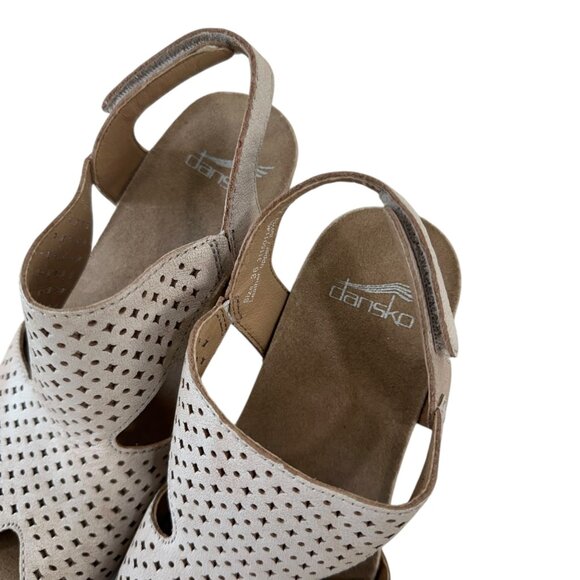 Dansko Teagan Womens Size 36 Perforated Leather Slingback Heeled Sandals Beige - Picture 5 of 15